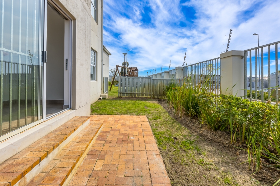 2 Bedroom Property for Sale in Langeberg Village Western Cape